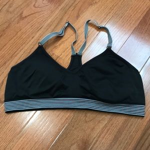 Vs sports bra